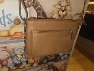 Bolso piel auténtica nuevo sin estrenar