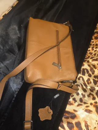 Bolso piel auténtica nuevo sin estrenar