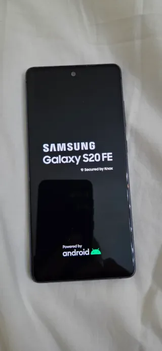 Samsung Galaxy S20 FE Smartphone