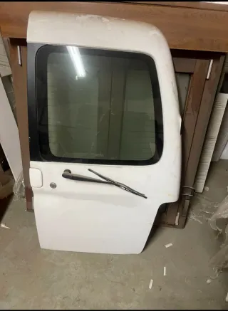 Puerta lateral y trasera Peugeot Partner