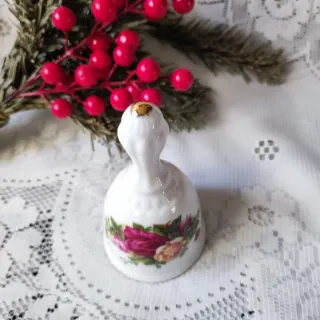 Campanella Royal Albert Old Country Roses