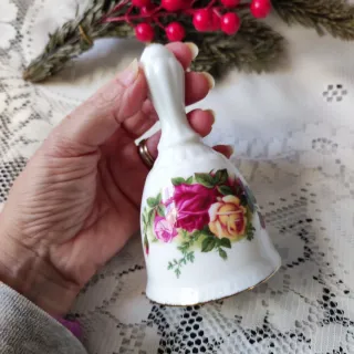 Campanella Royal Albert Old Country Roses