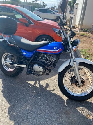 Suzuki VanVan 125