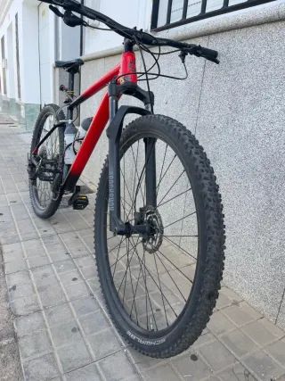 Bicicleta Cannondale Roja