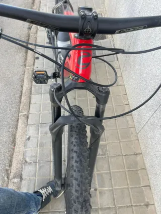 Bicicleta Cannondale Roja