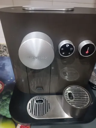 Cafetera Nespresso Expert De'Longhi EN350