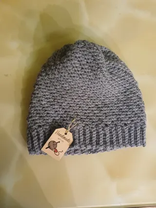 Cappello fatto a mano 100% acrilico