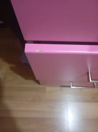 Cama alta niña con armario