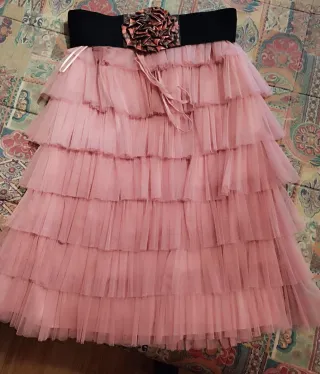 Falda de tul con cinturón