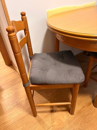 Mesa comedor y 4 sillas madera extensible