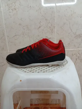 Botas de fútbol para niños negras