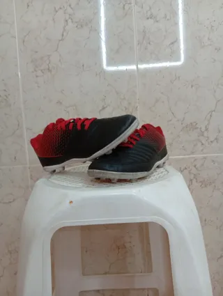 Botas de fútbol para niños negras