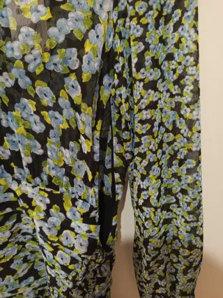 Zara Vestido mini Flores negro, turquesa y verde