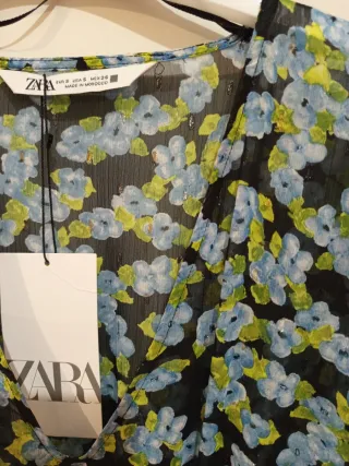 Zara Vestido mini Flores negro, turquesa y verde