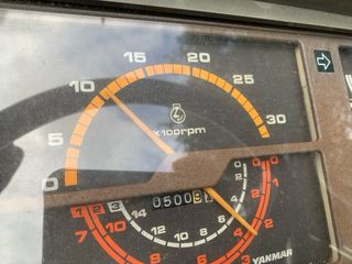 Mini tractor YanmarF 165 con pala y rotocultor