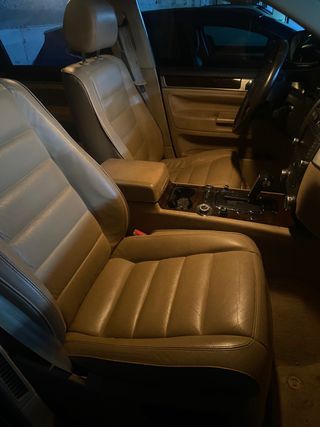 Volkswagen Touareg V8 Gasolina Automático