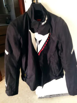 Moto deportiva Aprilia rs 457