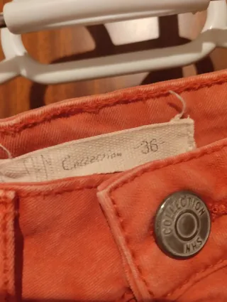 Vaqueros cortos naranjas