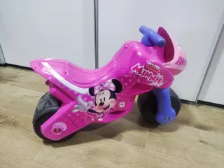 Moto correpasillos Minnie Mouse Disney Junior