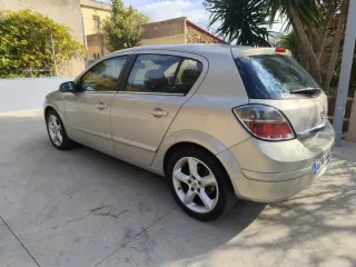 Opel Astra 2008