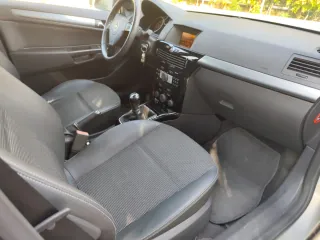 Opel Astra 2008