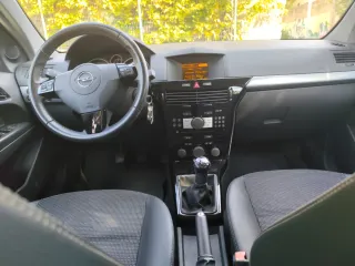 Opel Astra 2008