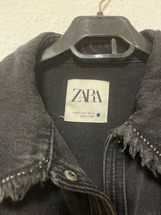 Cazadora Zara Negra Flecos y Brillantes