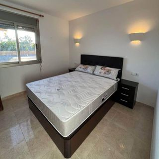 Canapés y colchones nuevos