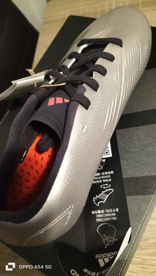 Botas Predator Piel Talla 38 2/3 Nuevas