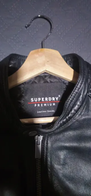 Chaqueta de cuero negra Superdry