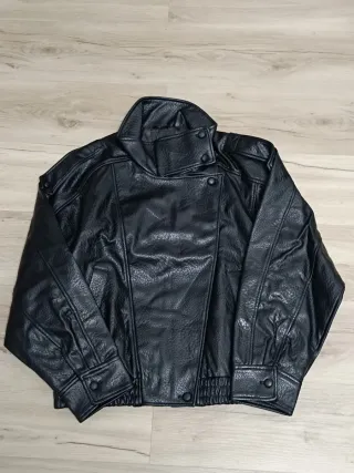 Chaqueta efecto piel Zara viral Talla M