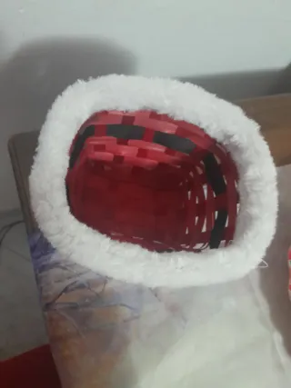 Cestino natalizio rosso con cintura