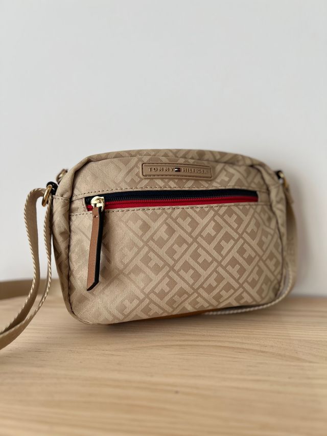 Bolso bandolera Tommy Hilfiger Crema