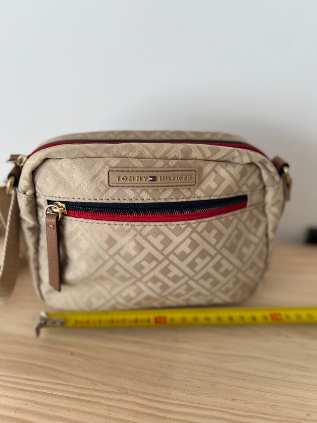 Bolso bandolera Tommy Hilfiger Crema