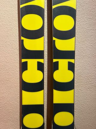 Esquís Black Crows Atris 178