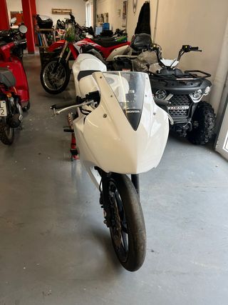 Honda CBR 300 R Copa Impala