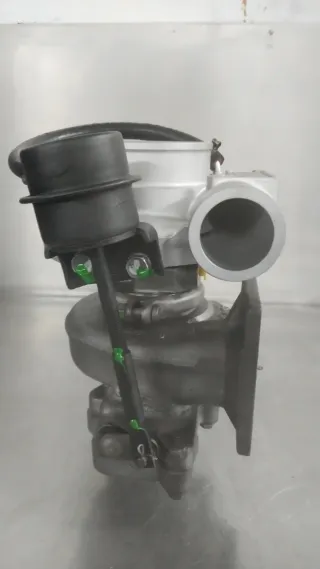 Turbo New Holland LB95B Excavadora