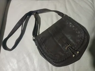 Bolso marrón bandolera