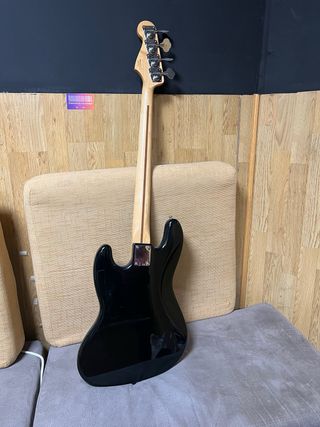 Bajo Fender Jazz Bass 70's