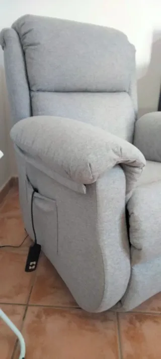 Sillón relax gris tela