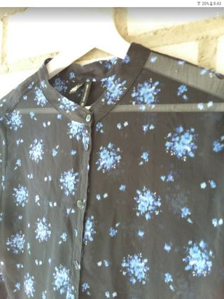 Blusa mujer  Mango Collection azul y negra M