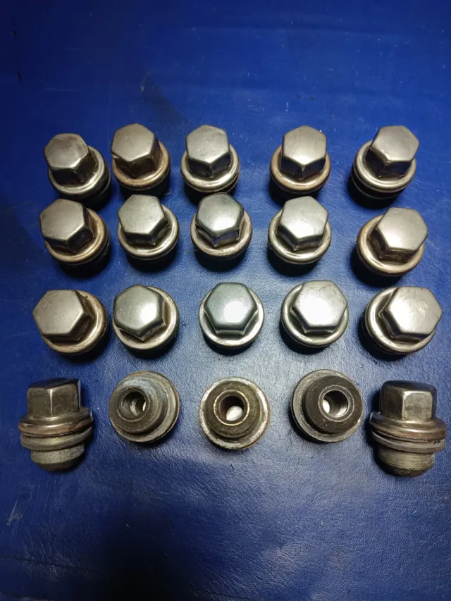 Tuercas Amarre Ruedas Ranger Rover