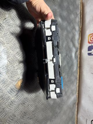 Cuadro Instrumentos Jaguar XF 2013