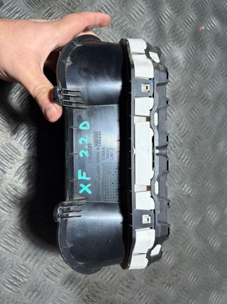 Cuadro Instrumentos Jaguar XF 2013