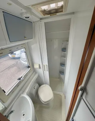 Autocaravana perfilada 6 plazas