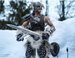 Figura Skyrim Dragonborn 1/6 Edición Deluxe