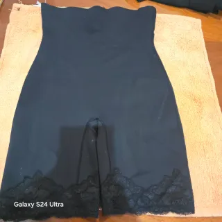 Vestido fiesta lentejuelas negro y plata