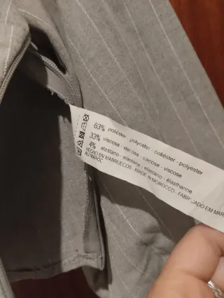 Top manga larga gris