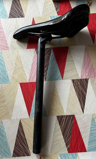 Sillín de bicicleta negro