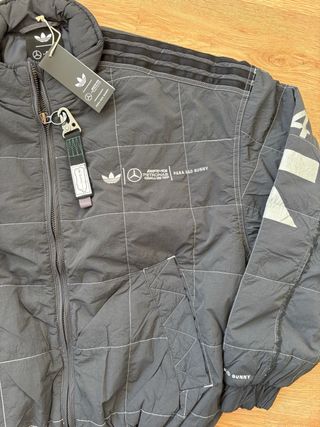 Chaqueta Adidas x Bad Bunny x Mercedes-AMG F1